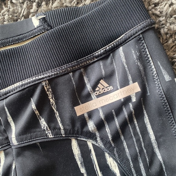 adidas by Stella McCartney 3/4 Running Tights Black and Frost Size Small - Picture 4 of 12